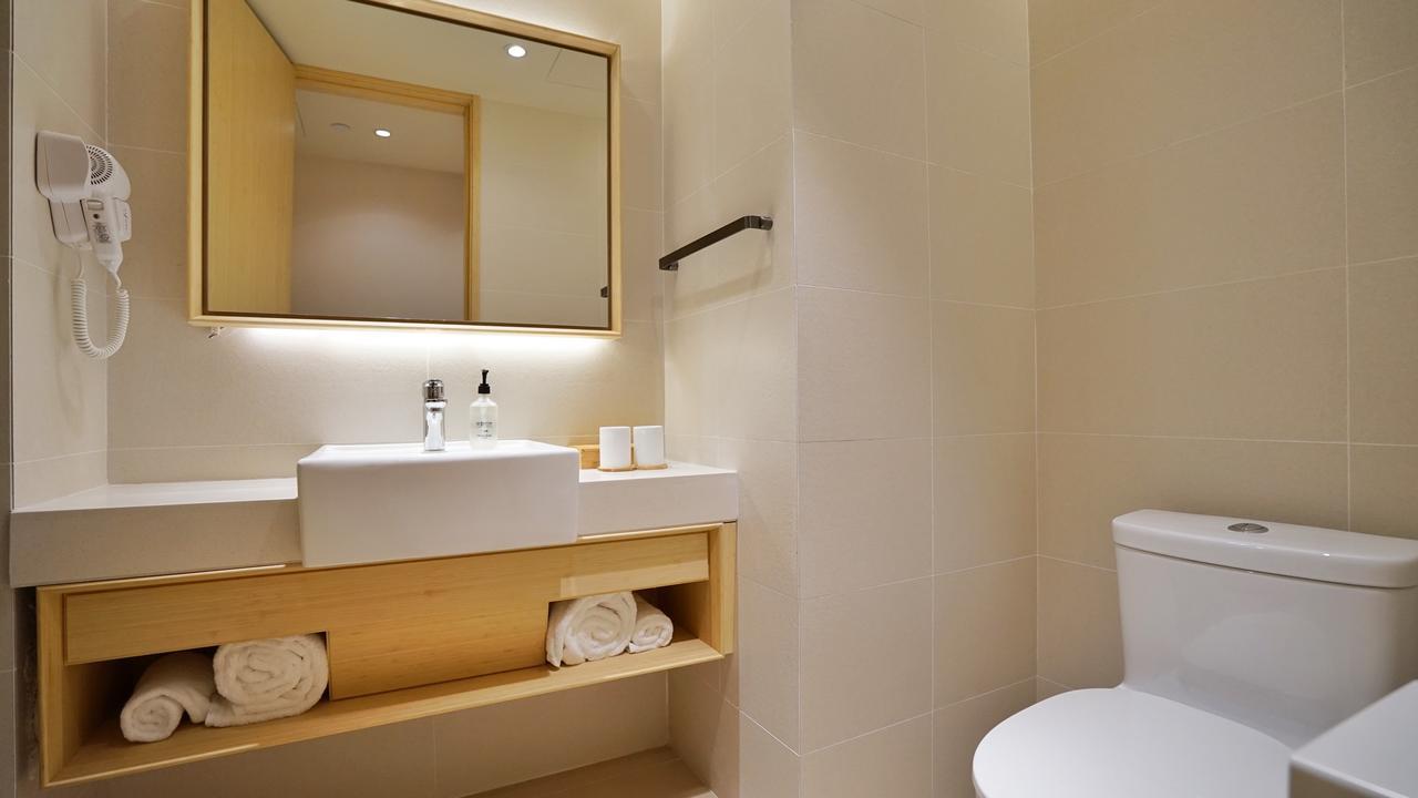 Ji Hotel Shanghai Huai Hai Экстерьер фото