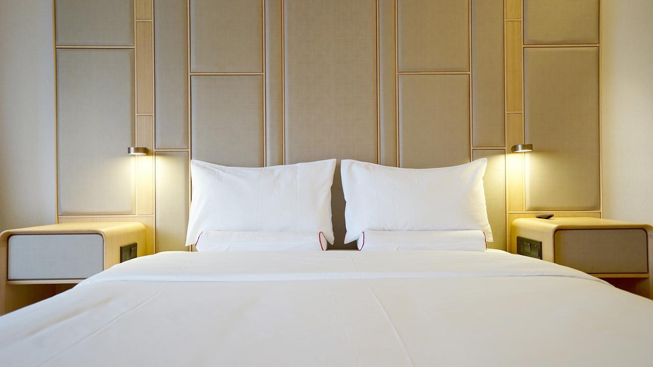 Ji Hotel Shanghai Huai Hai Экстерьер фото