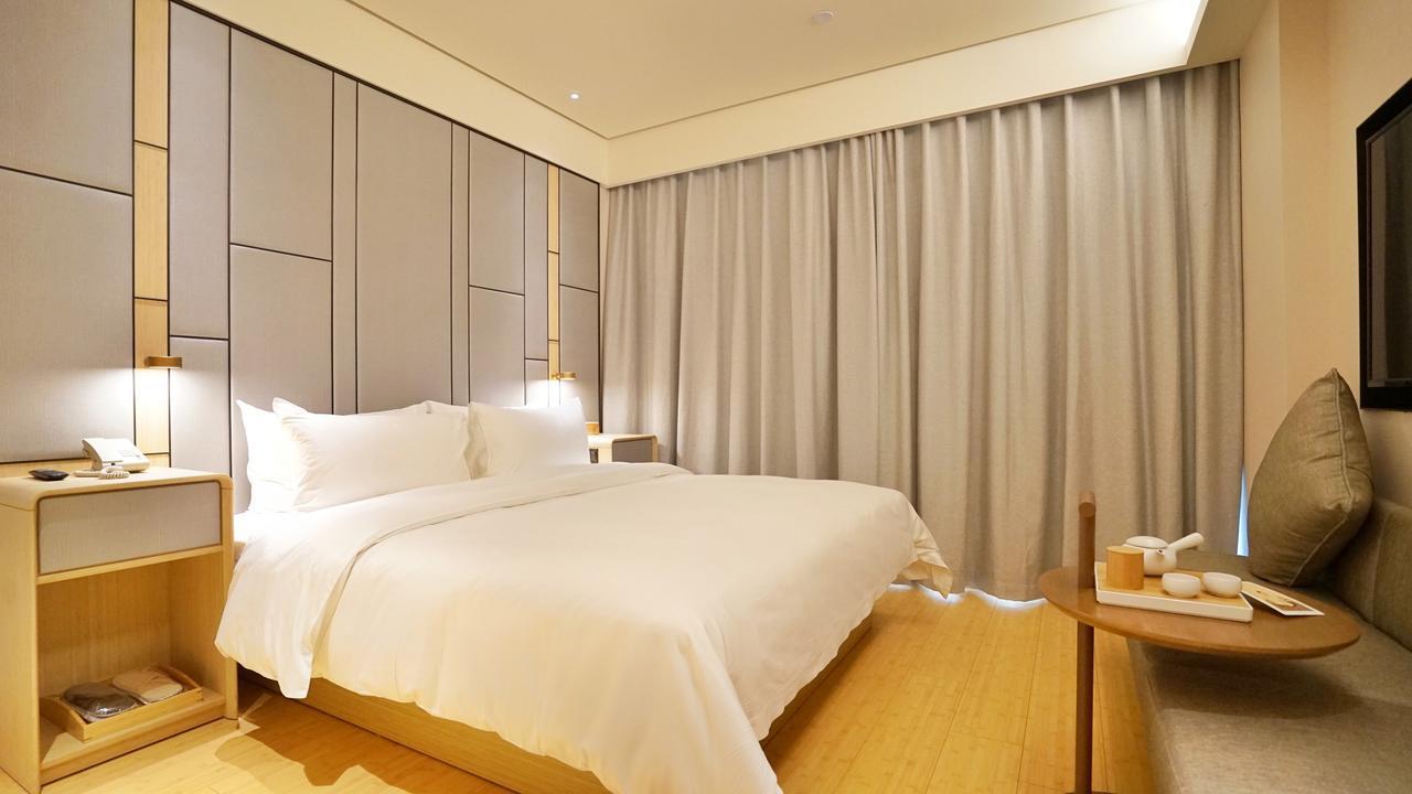 Ji Hotel Shanghai Huai Hai Экстерьер фото